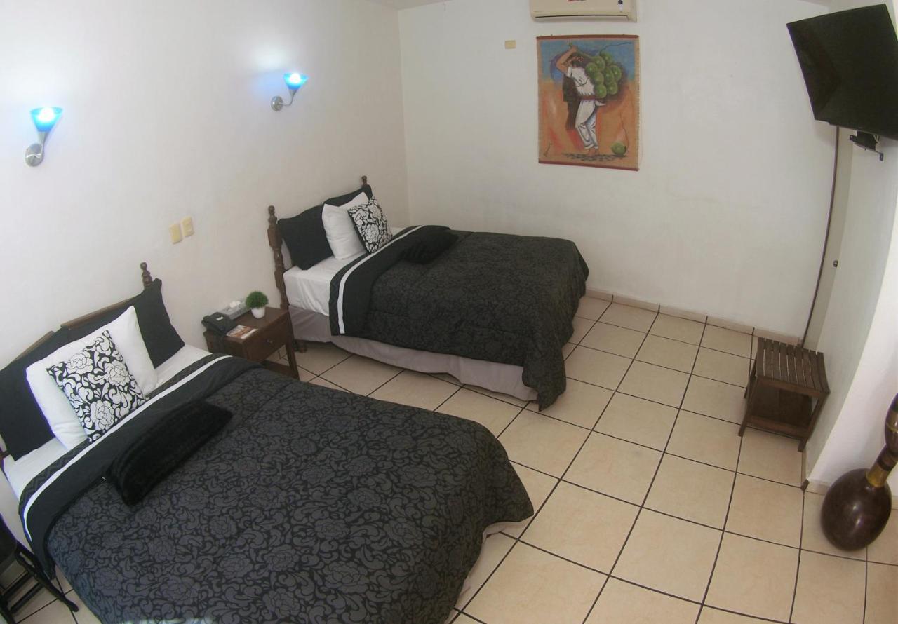 Hotel Hospedajes Del Rey 科利马 外观 照片