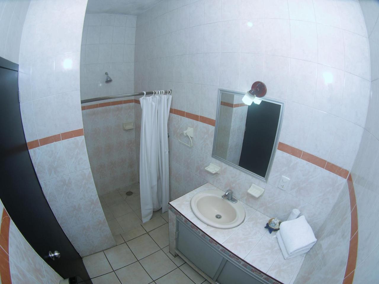 Hotel Hospedajes Del Rey 科利马 外观 照片
